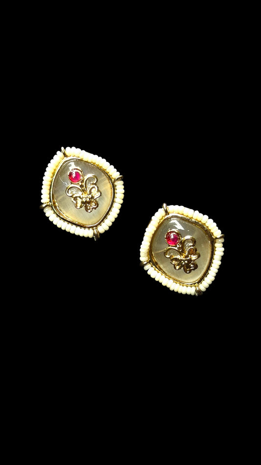 Chand Flora Studs