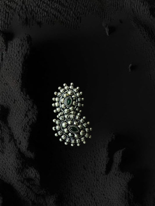 Premium Oxides Studs