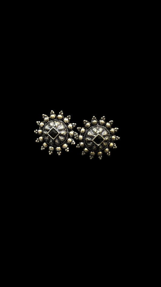 Oxidized Stud