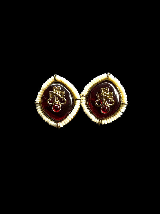 Chand Flora Studs