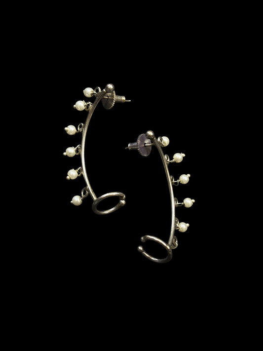 Sitara Pearl Cuff