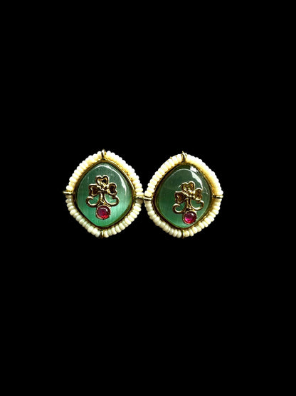 Chand Flora Studs