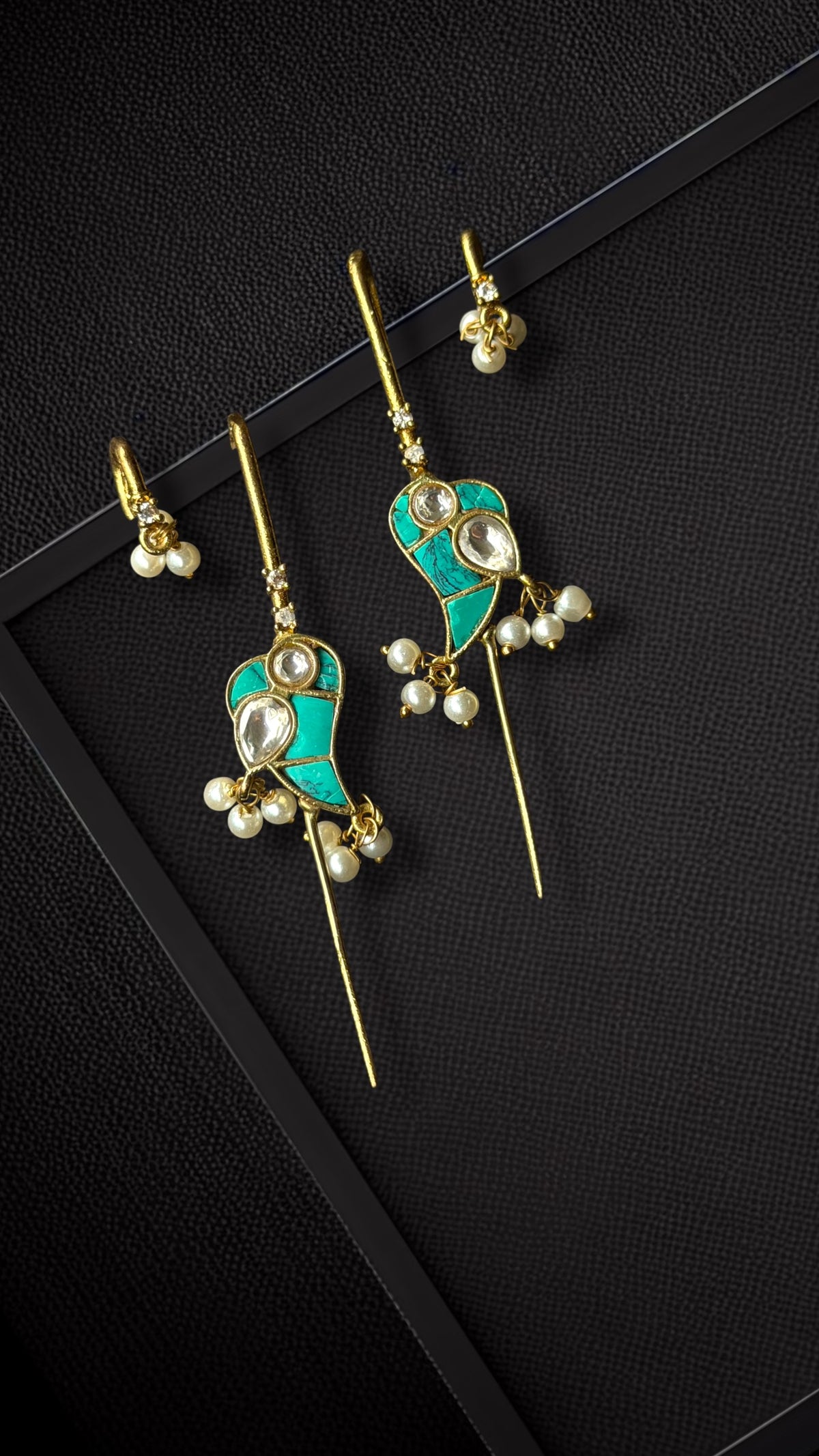 Elara Pearl Ear Cuff