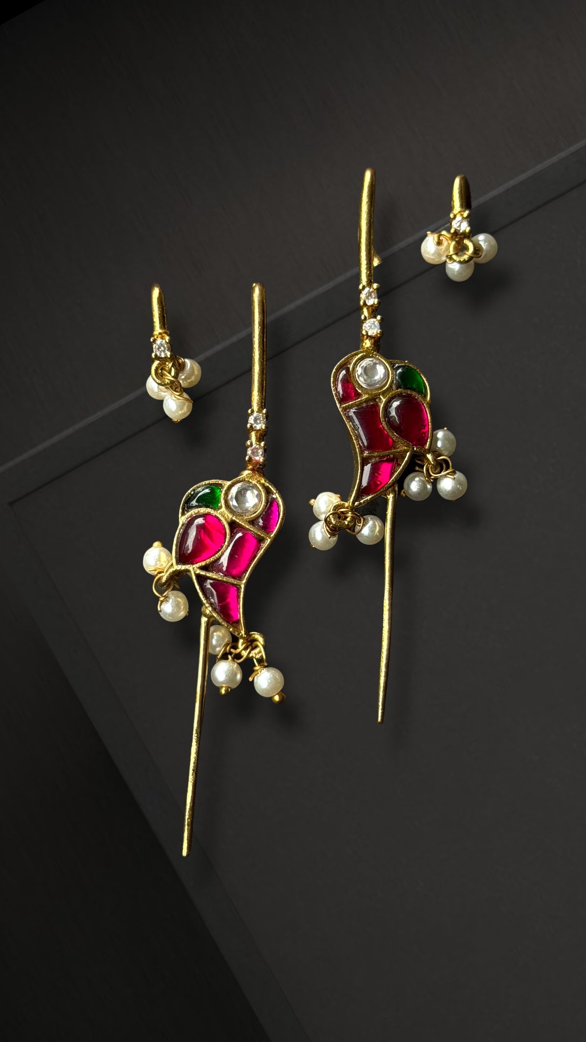 Elara Pearl Ear Cuff